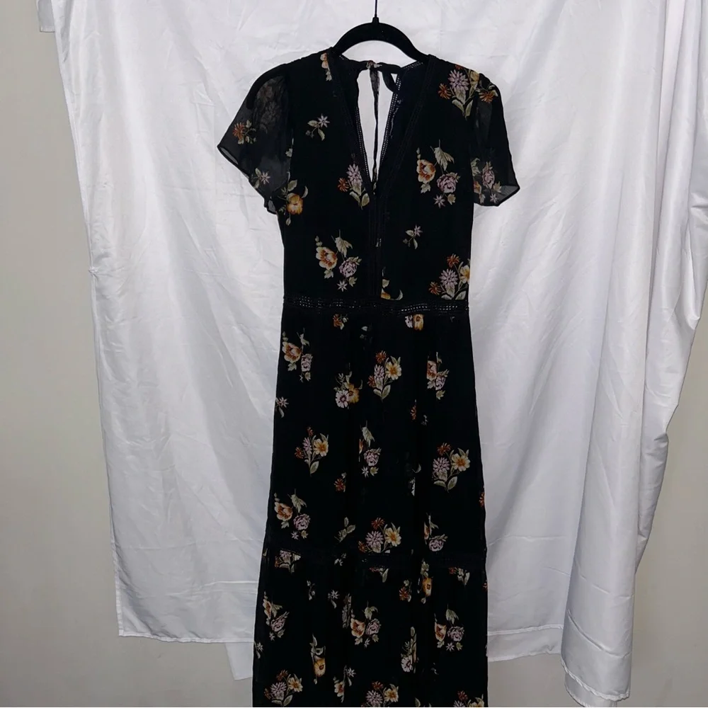 Abercrombie & Fitch Dress Flowy Floral Maxi Dress Open Tie Back V-Neck
